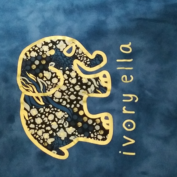 NWOT Blue Ivory Ella Tee - Picture 5 of 8